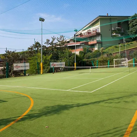 Studio-apartments La Selva *