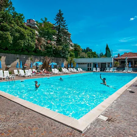 Residenz La Selva Studio-apartments Lägenhet Ghiffa